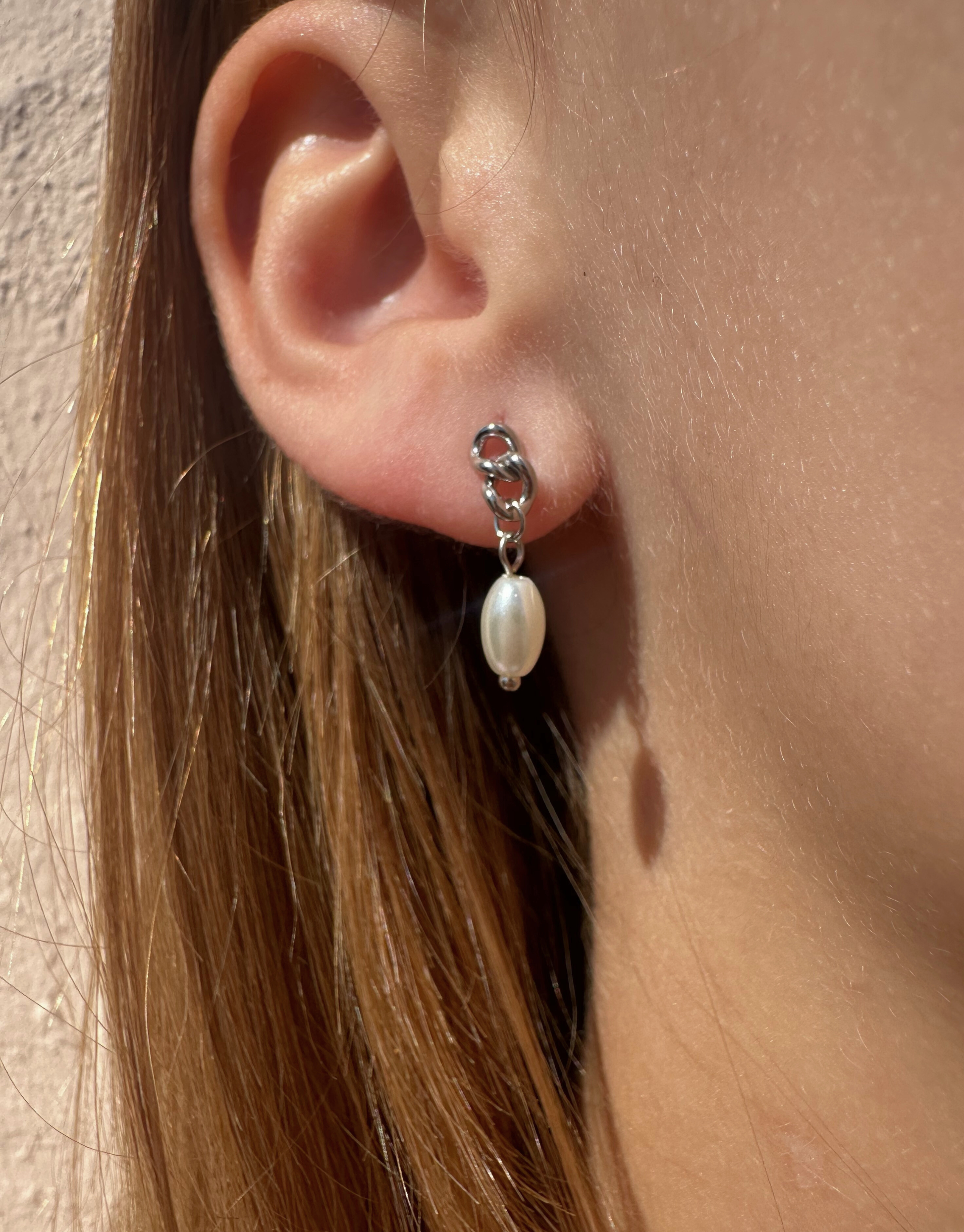 Aryana øreringe i et eksklusivt og elegant look.