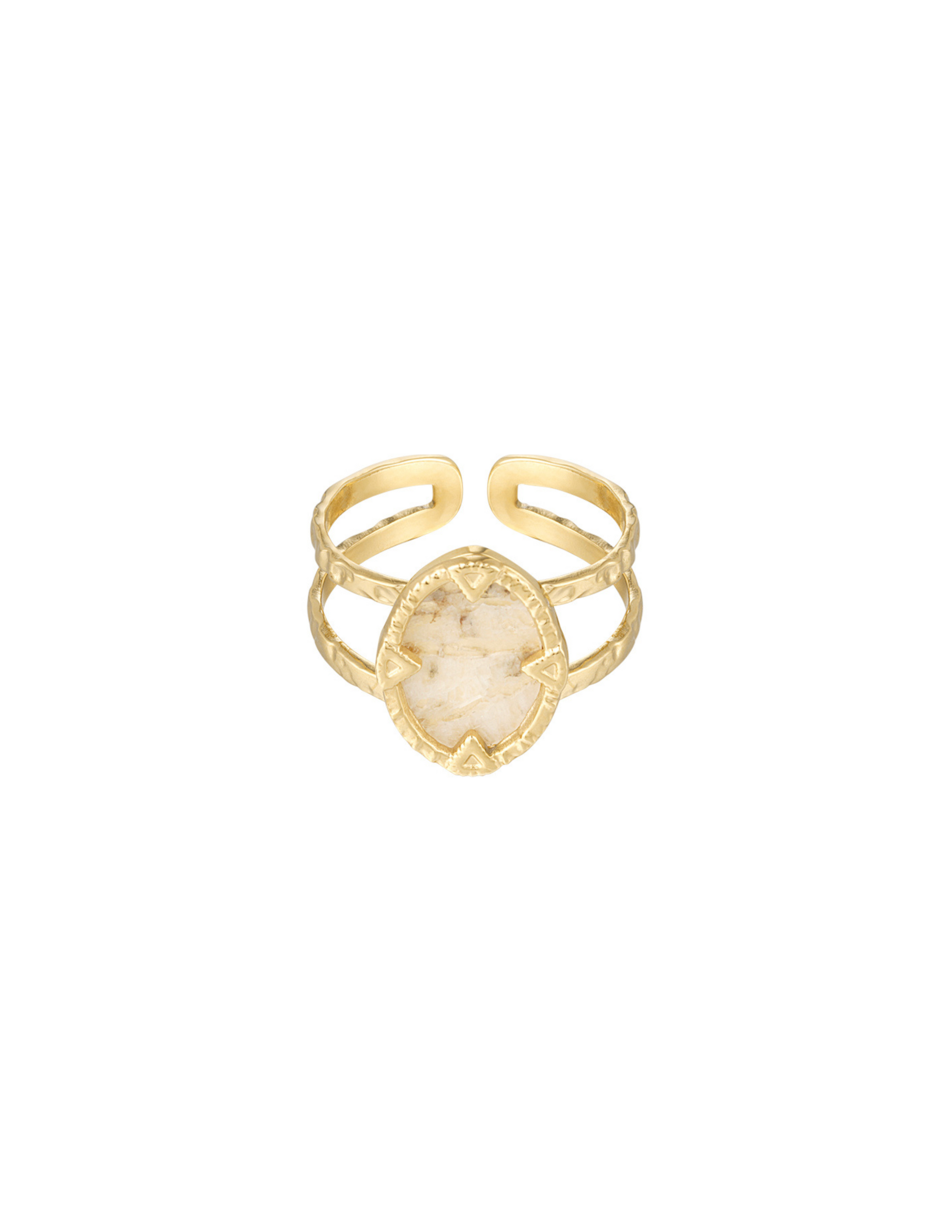 Fin og elegant ring.  Denne ring er til dig, der elsker, at spice dit look up med unikke smykker.   Materiale: Overfladebehandlet rustfri stål, forgyldt med 14 karat. 100% nikkelfri.
