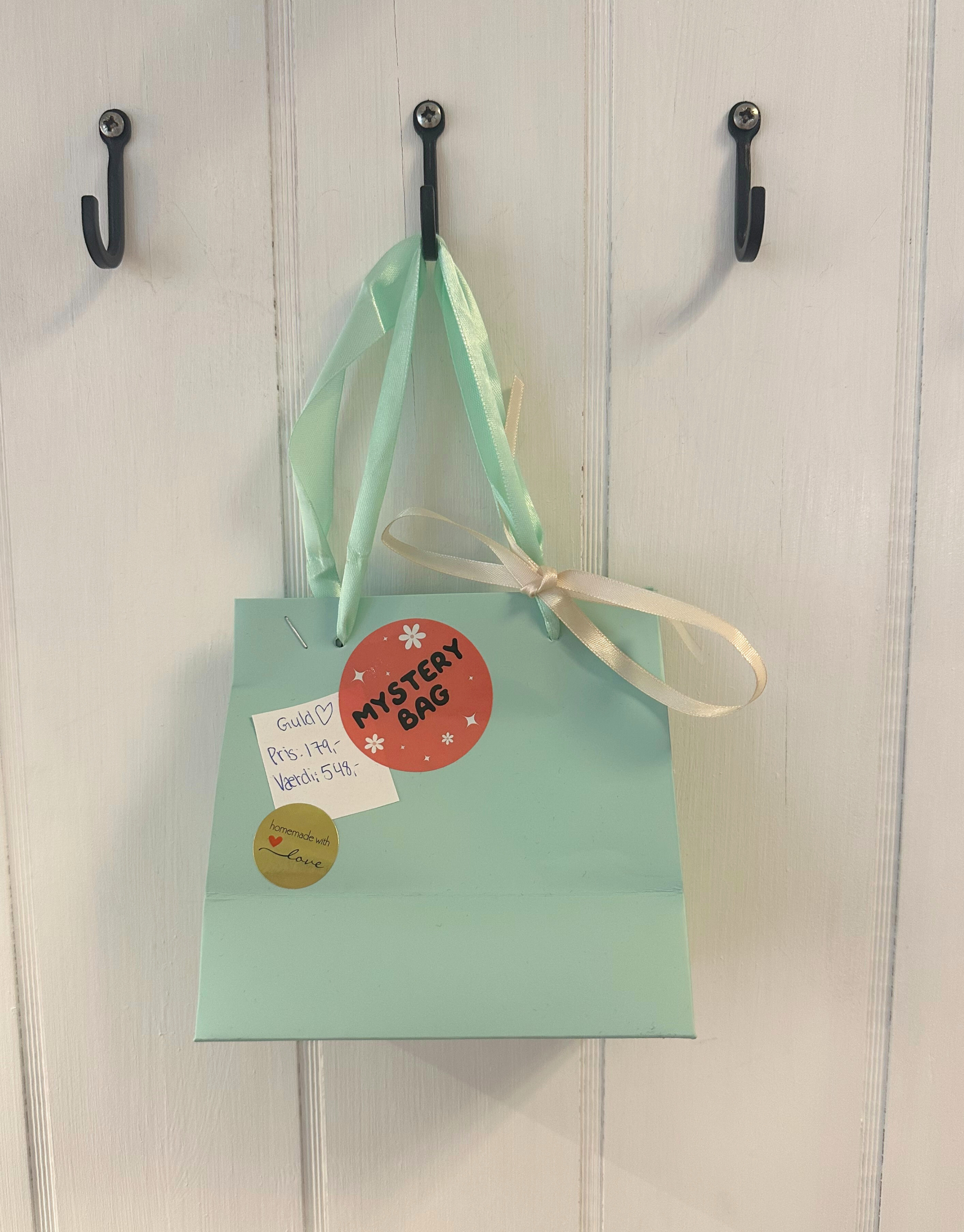 Mystery bag med guld smykker til kun 179,- men du får altså værdi for 548,-