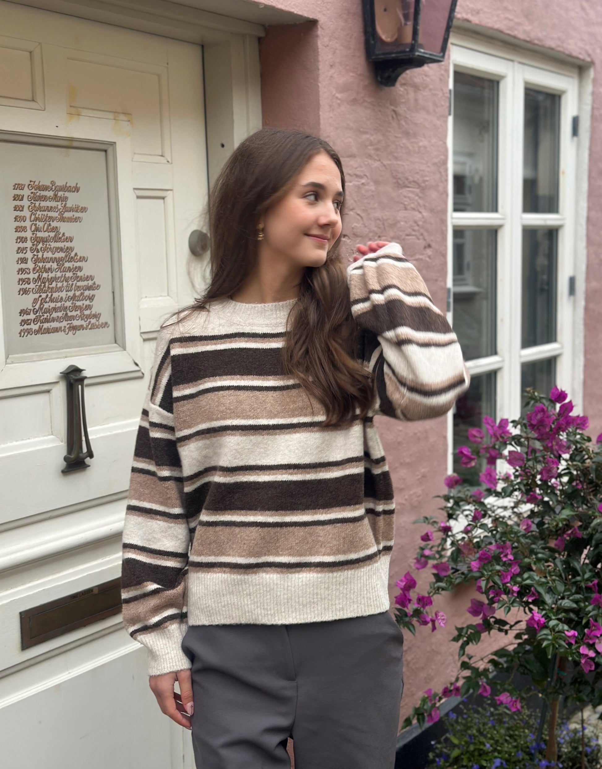 Lækker varm strik i de skønneste jordfarver.