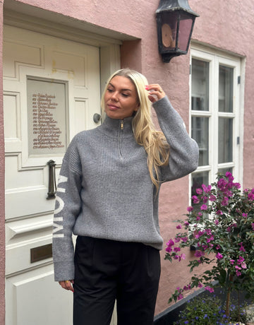 Mon Cheri striktrøje