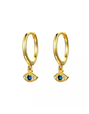 Nazar øreringe i guld med små flotte zircon sten og en blå sten som øje.  Materiale: S925 sterling sølv, guldbelagt med 14 karat, zircon sten, kliklås